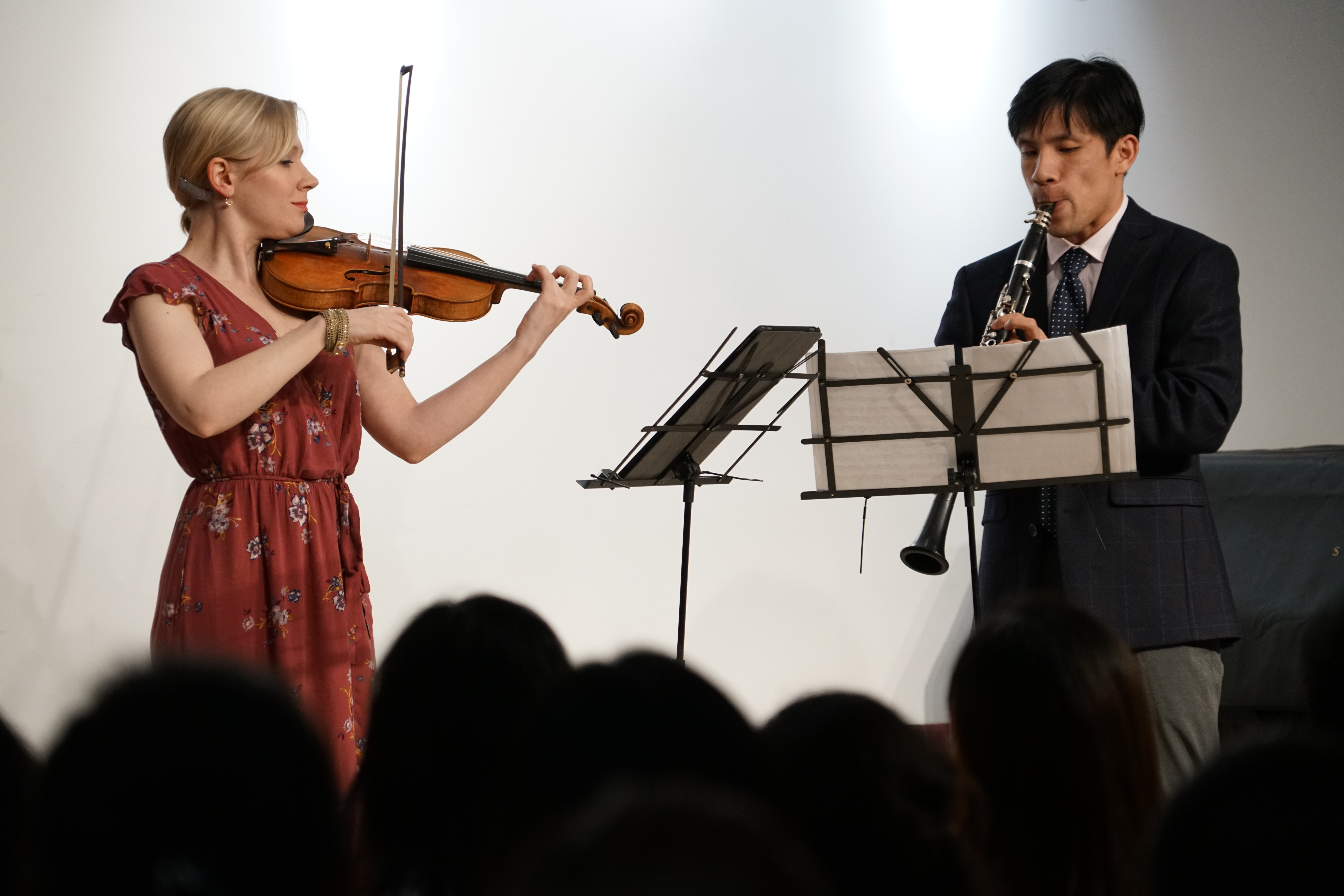Violin faculty Julia Glenn with Clarinet faculty Xiangyu Zhou