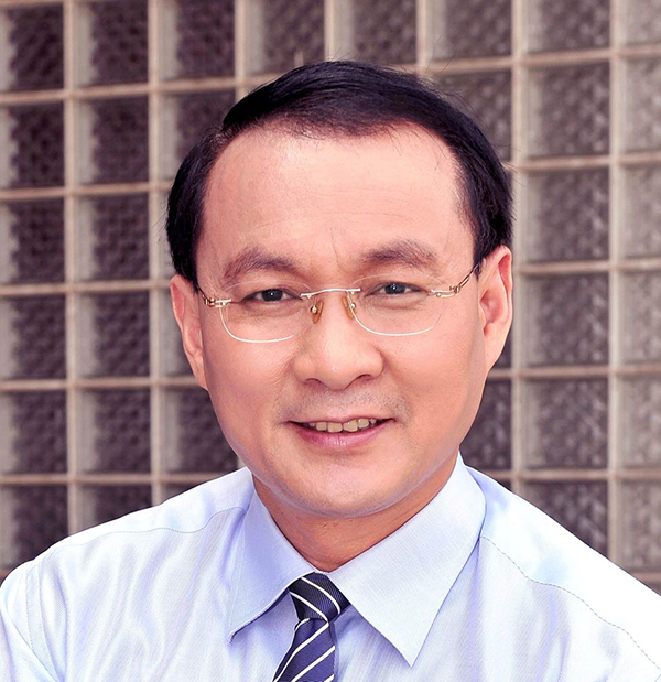 Changjun Xu_bio_600x618