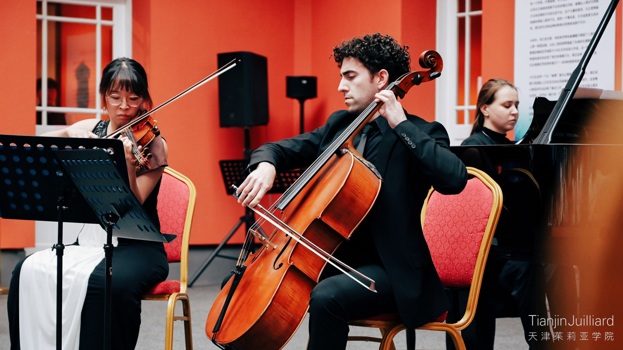 Nathaniel Blowers performing in Qingdao