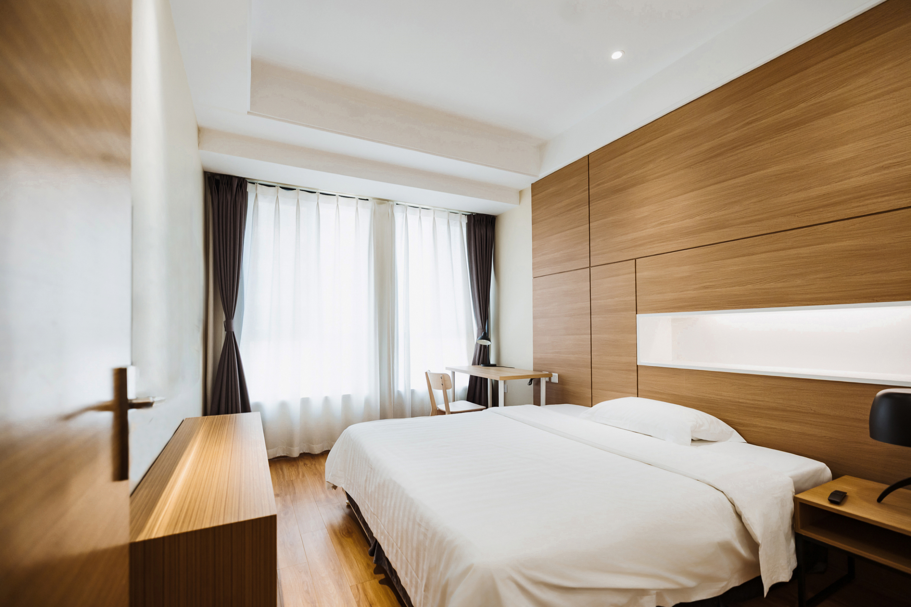 Standard Double Suite1:bedroom2.jpg
