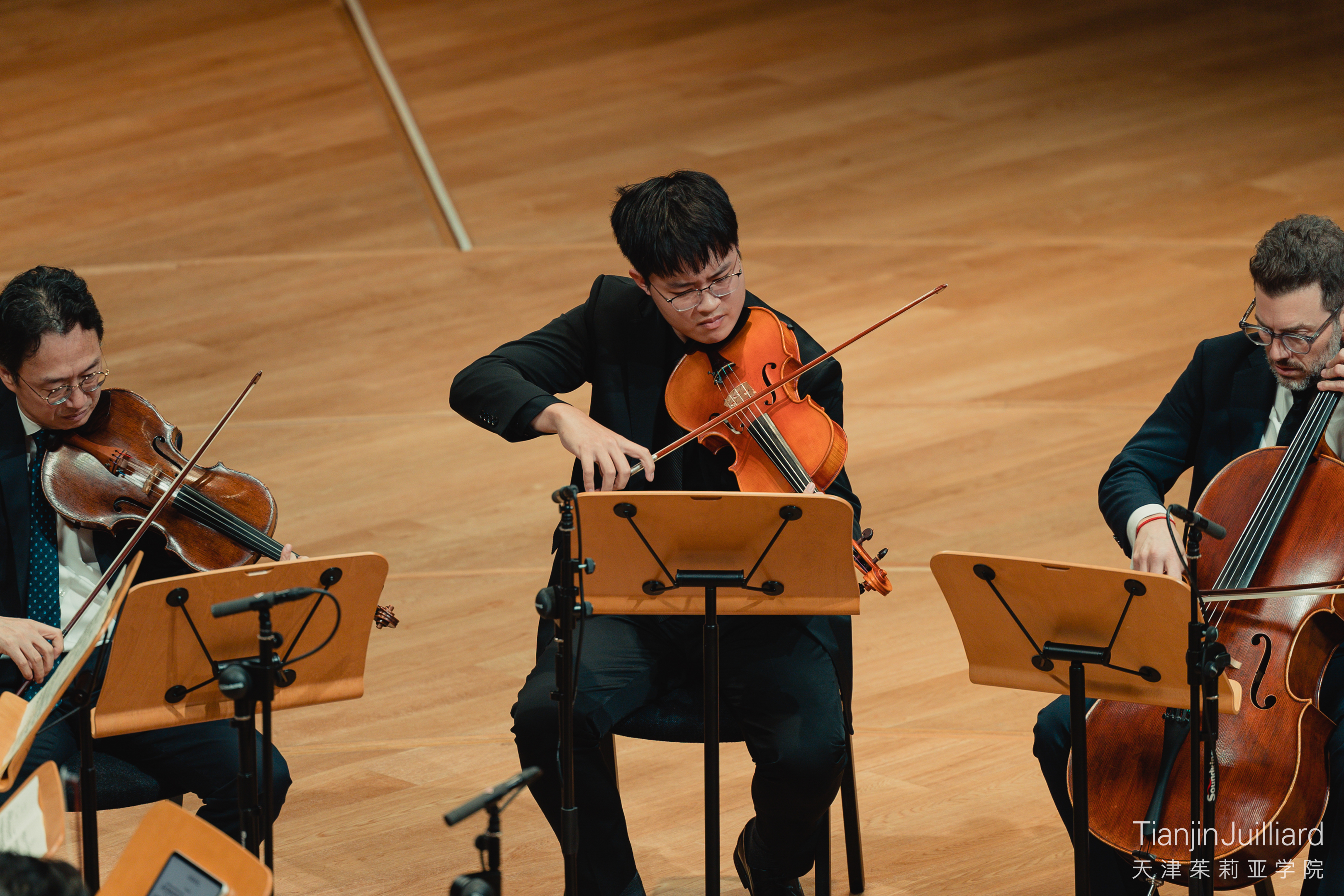 Haowen performed at a Tianjin Juilliard Ensemble concert in October 2023 side by side with Shanghai Quartet. 