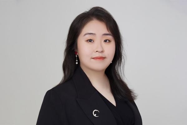 Ziyi 2025