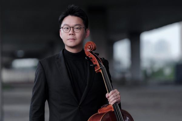 Yanyan Lin